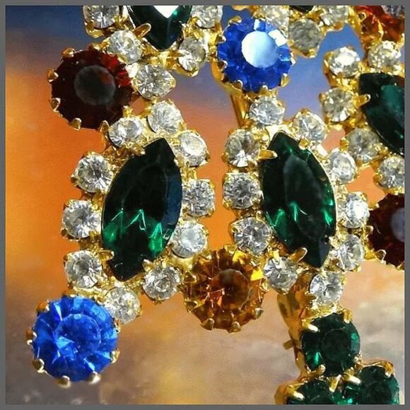 1980s Vintage Eisenberg Ice Swarovski Crystal Christmas Tree Pin 16939 - Picture 4 of 6